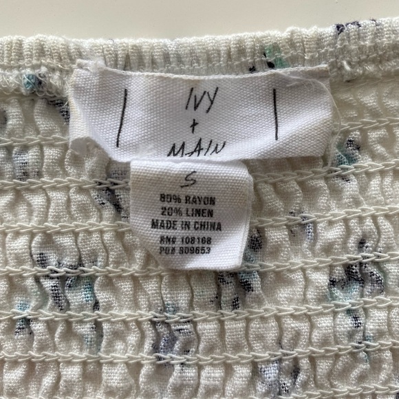 Ivy + Main floral crop top size small - Picture 4 of 4